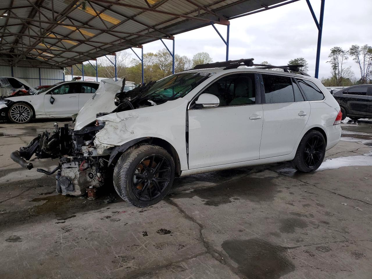 Salvage Volkswagen Jetta Image