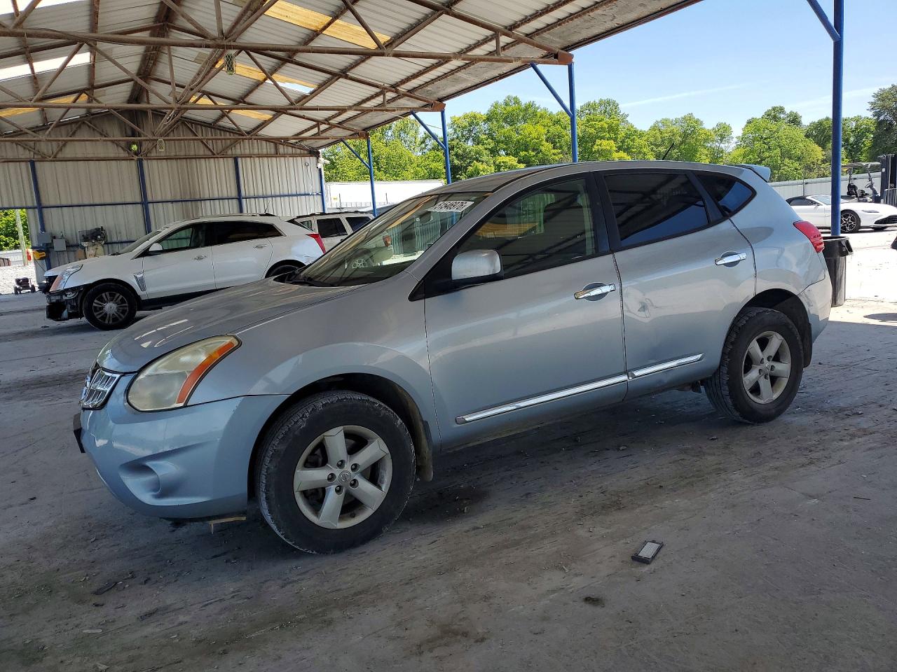 Salvage Nissan Rogue Image