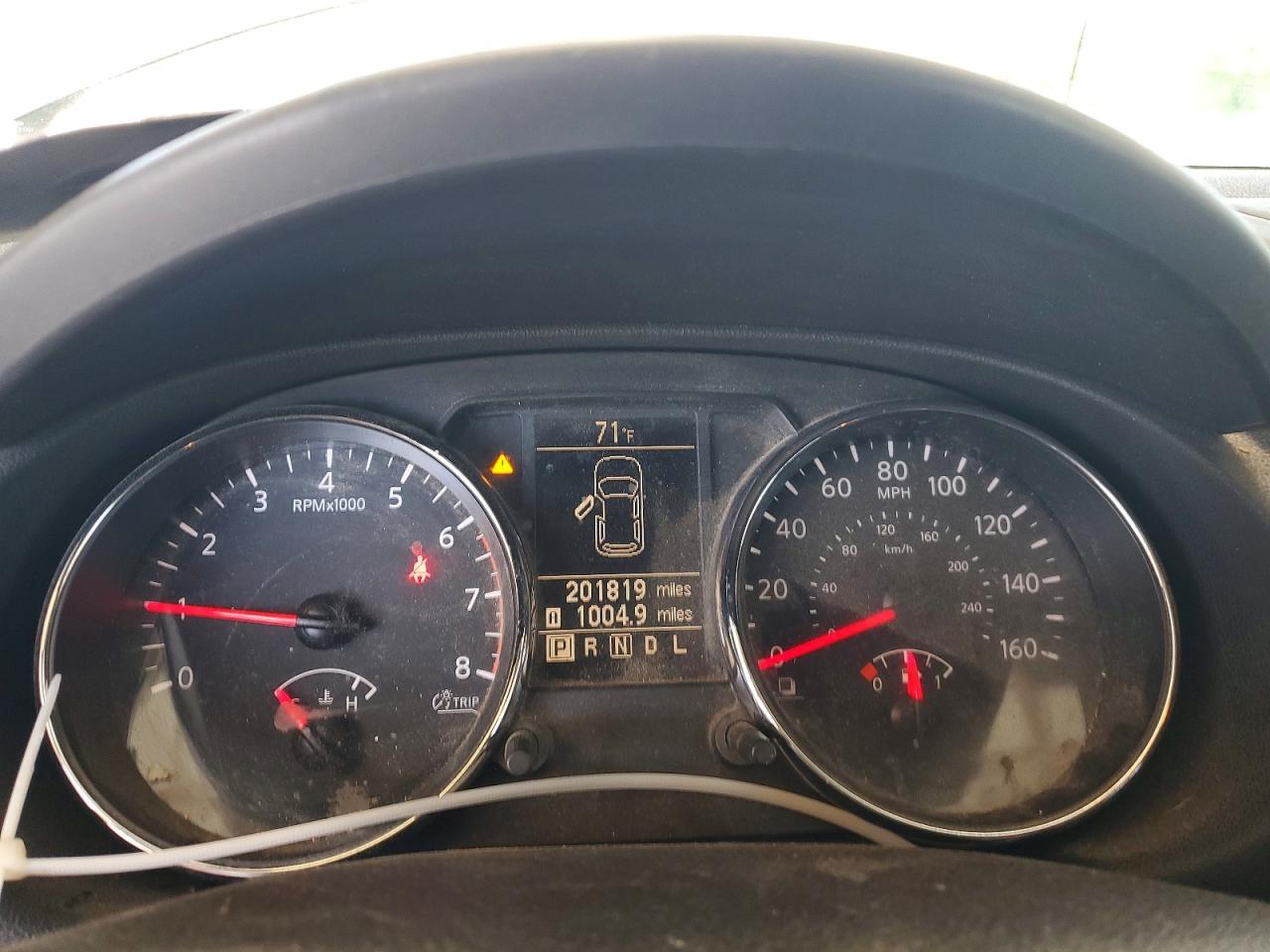 Nissan Rogue S