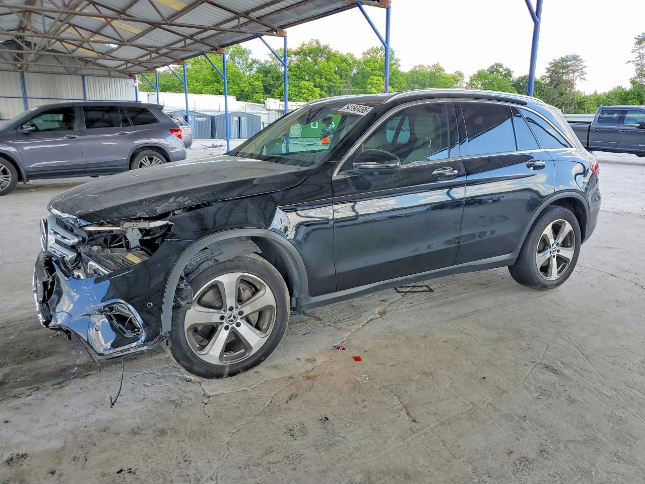 Salvage Mercedes-Benz GLC Image