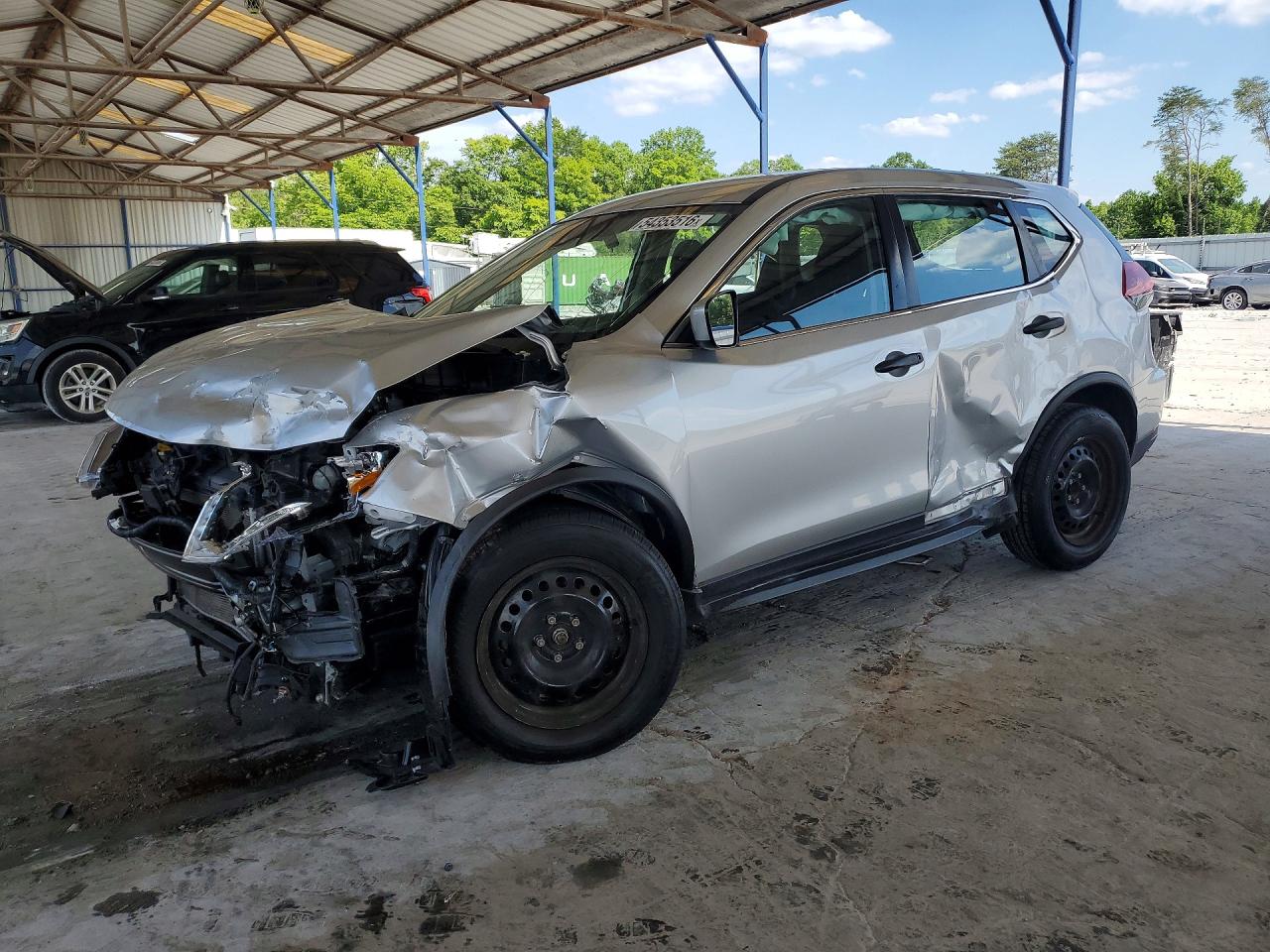 Salvage Nissan Rogue Image