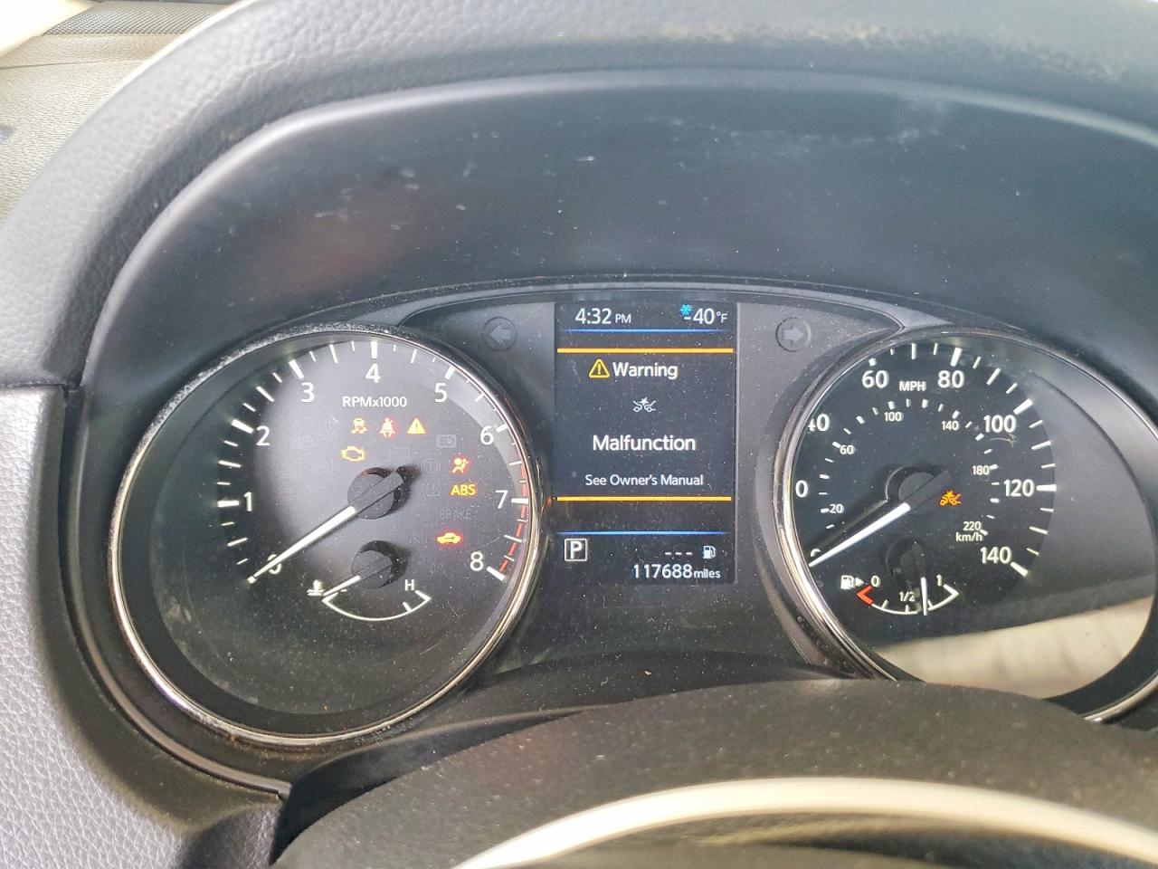 Nissan Rogue S