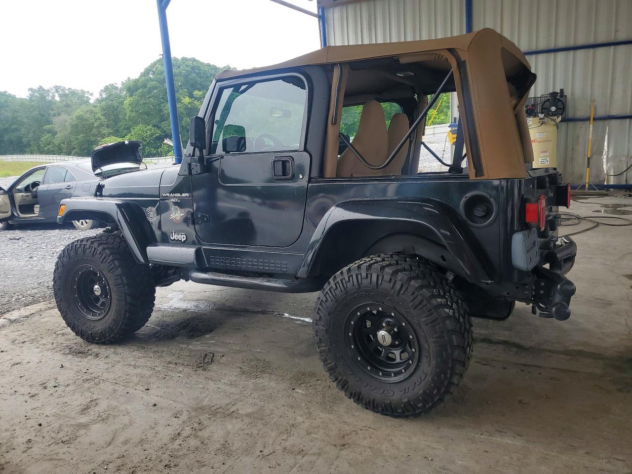 Jeep Wrangler Sahara