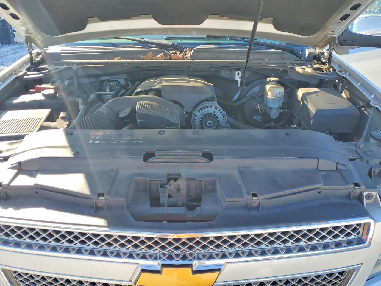 Chevrolet Suburban C1500 Lt