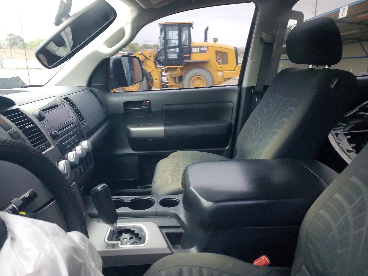 Toyota Tundra Crewmax Sr5