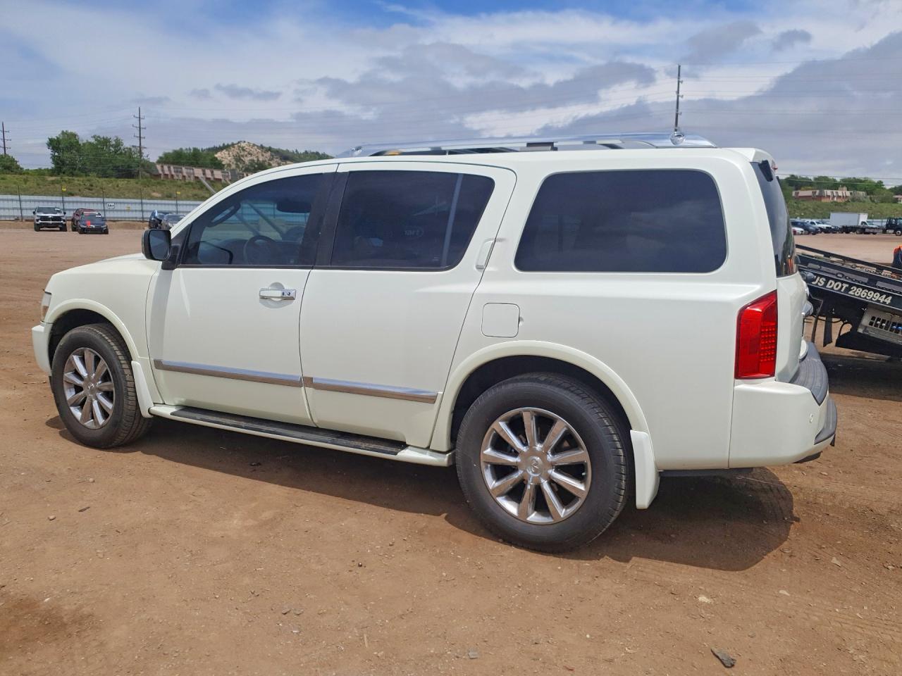 INFINITI Qx Base