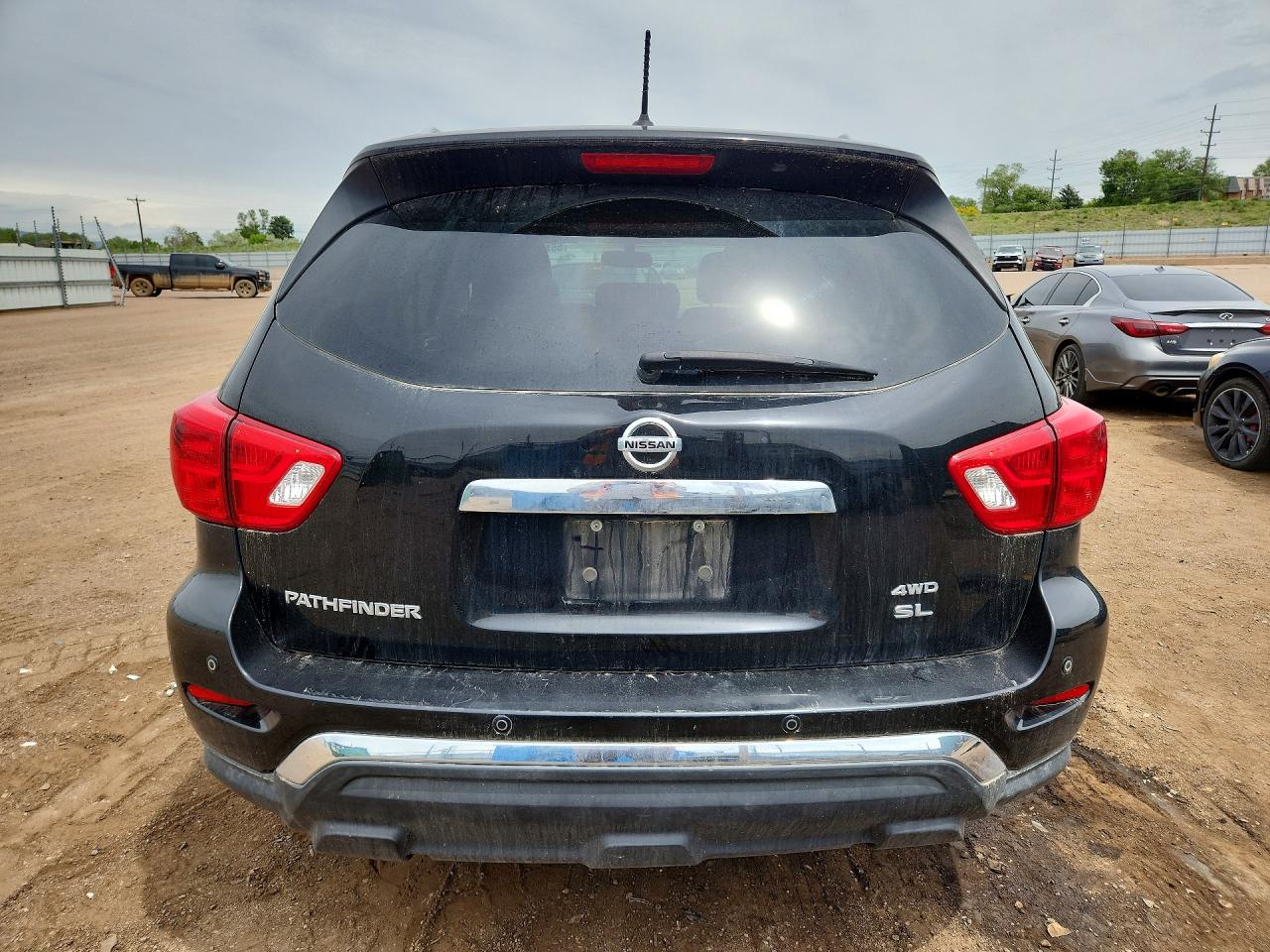 Nissan Pathfinder Sl