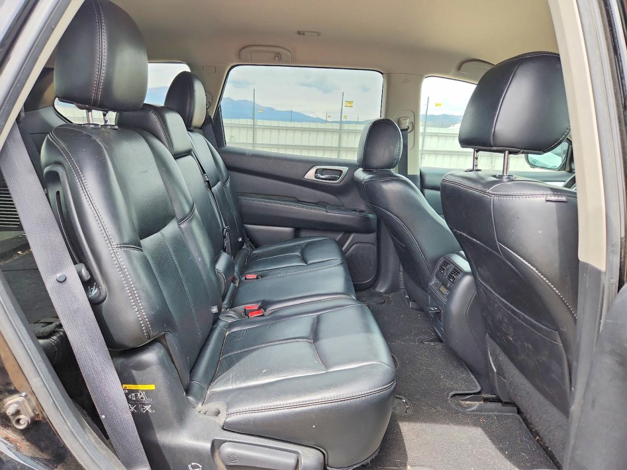 Nissan Pathfinder Sl