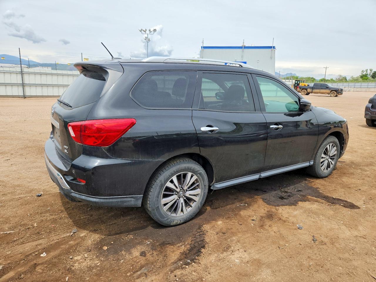 Nissan Pathfinder Sl