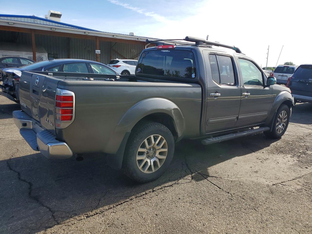 Nissan Frontier Se V6