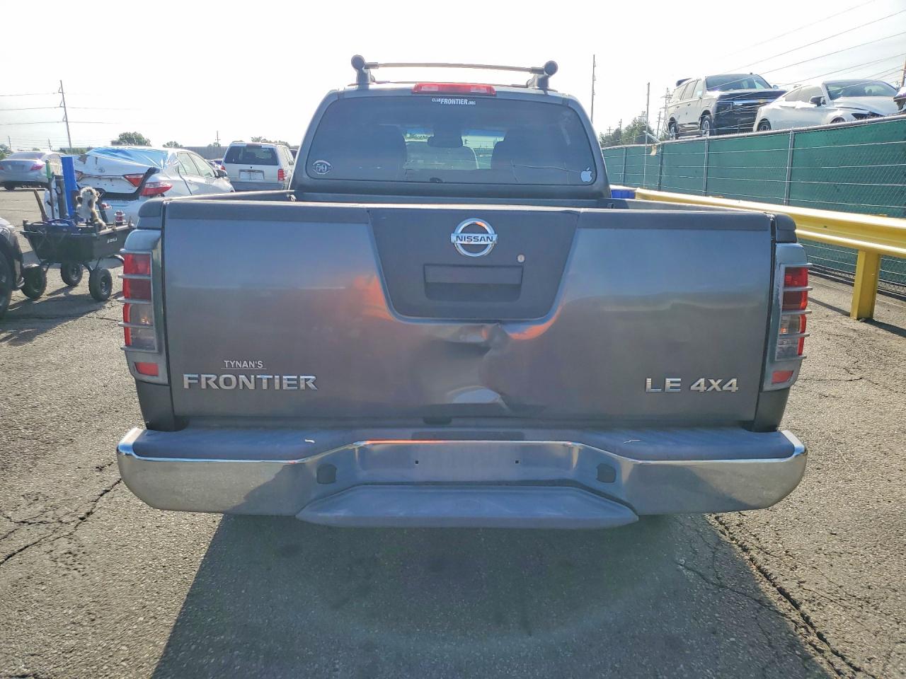 Nissan Frontier Se V6