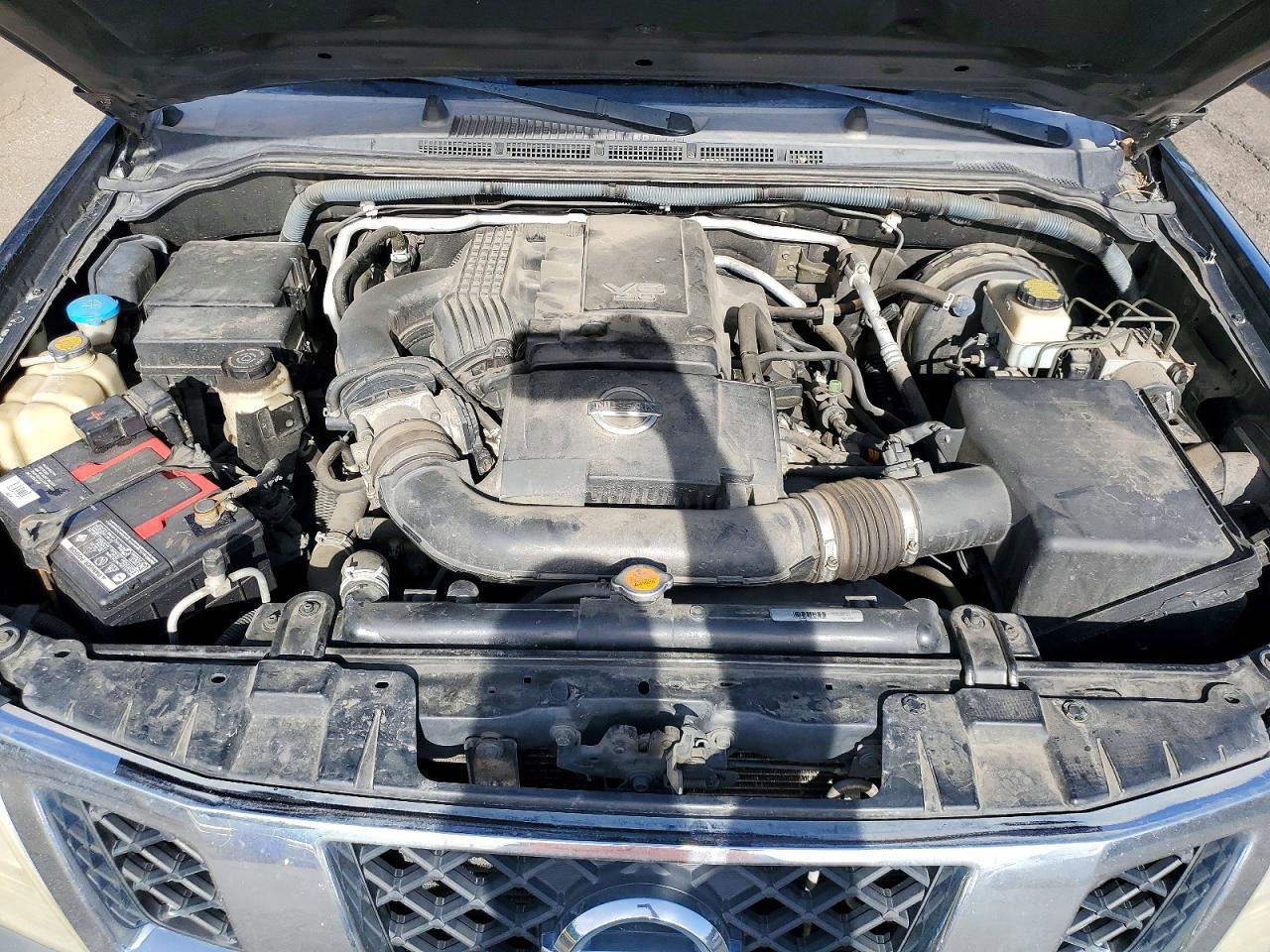 Nissan Frontier Se V6
