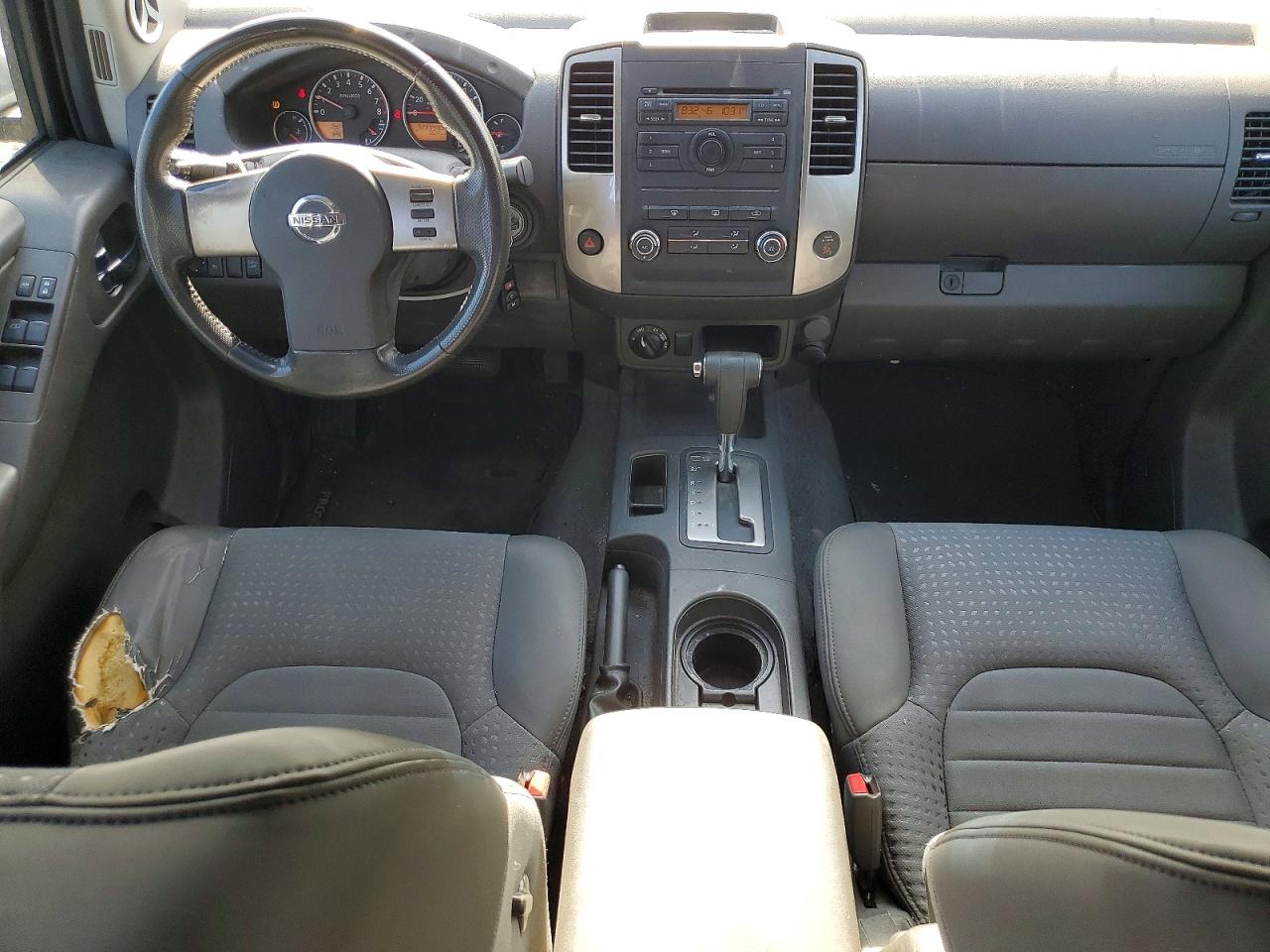 Nissan Frontier Se V6