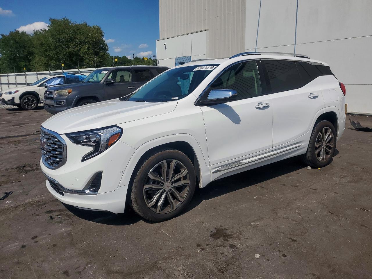 Salvage GMC Terrain Image
