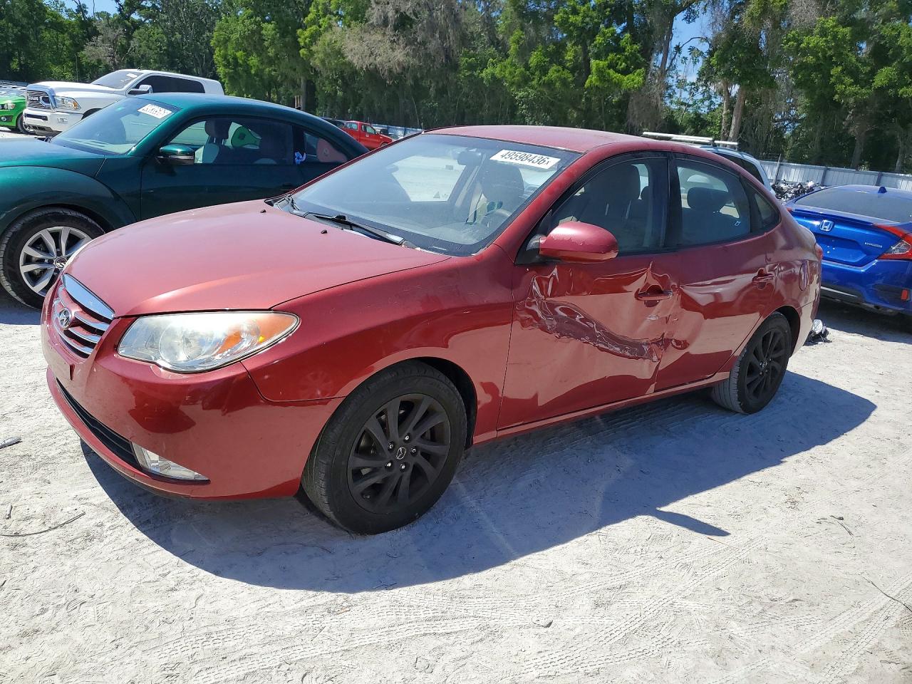 Salvage Hyundai ELANTRA Image