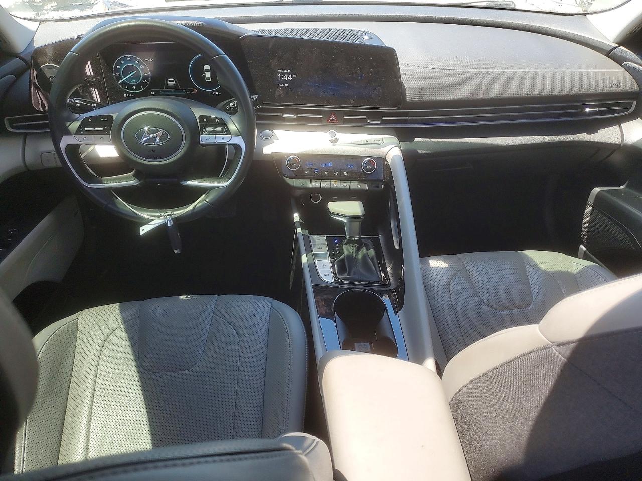 Hyundai ELANTRA Limited