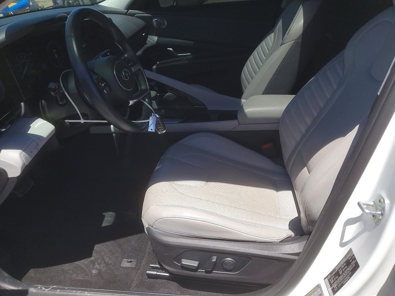 Hyundai ELANTRA Limited