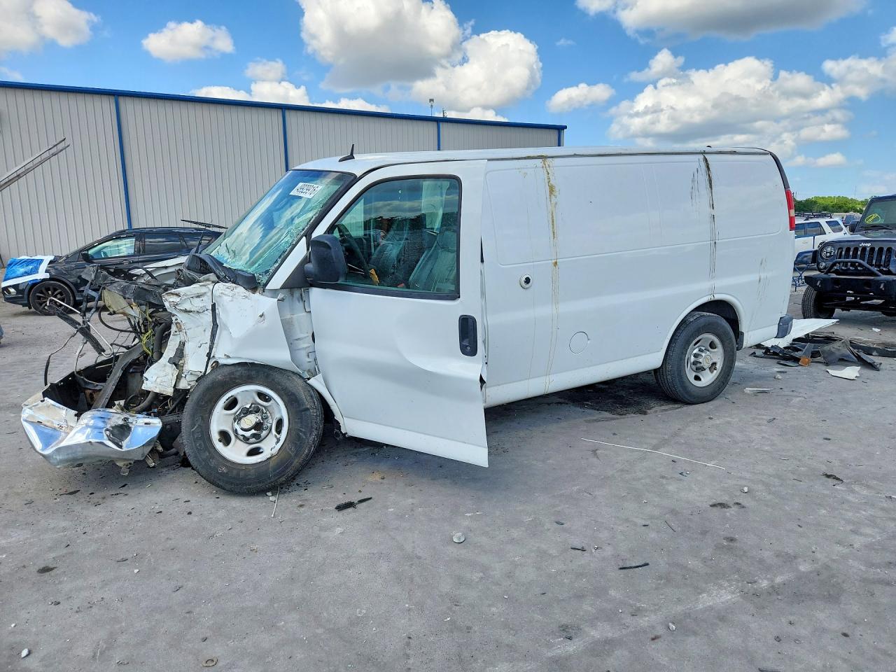 Salvage Chevrolet Express Image