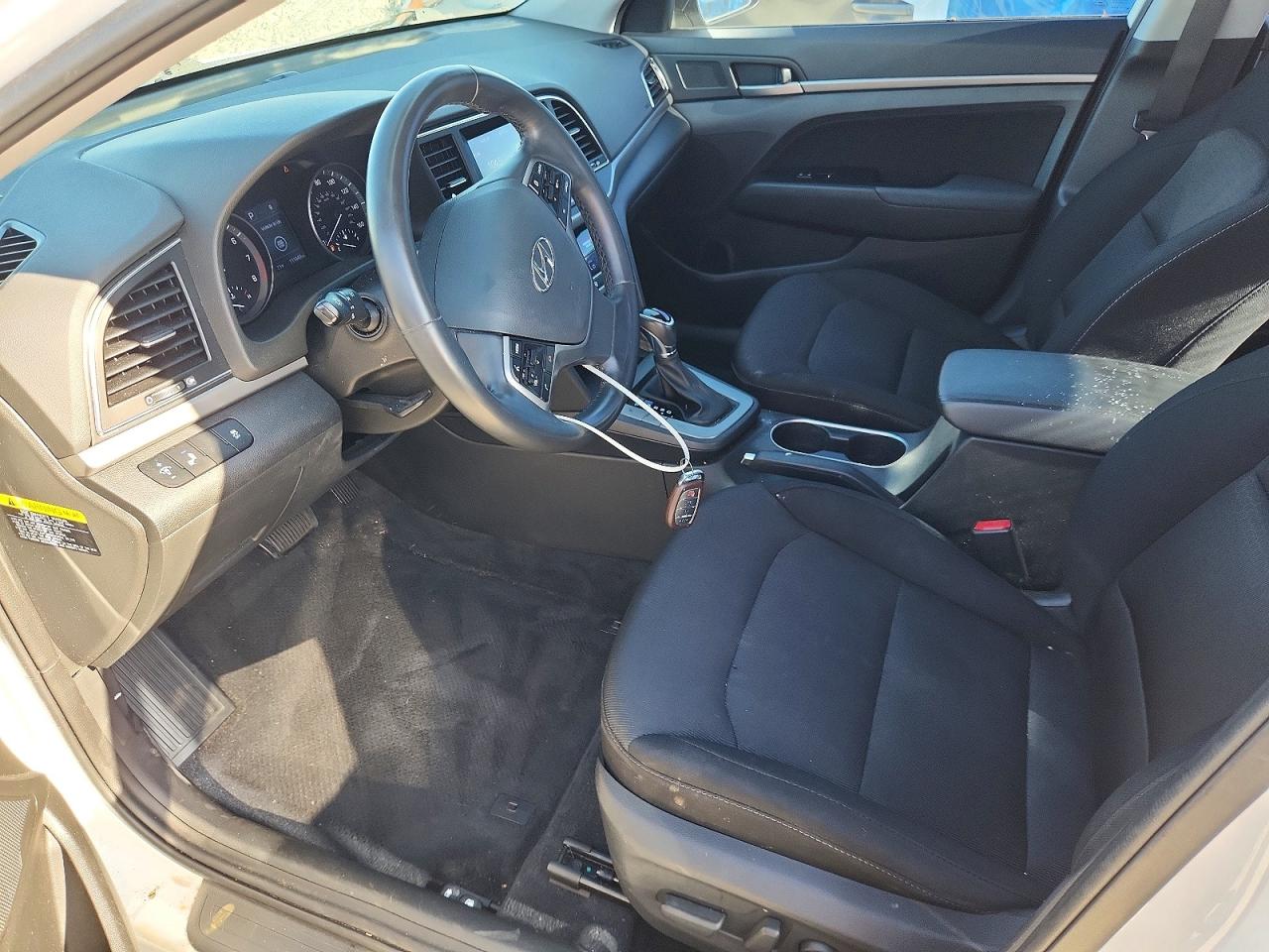 Hyundai ELANTRA Value Edition
