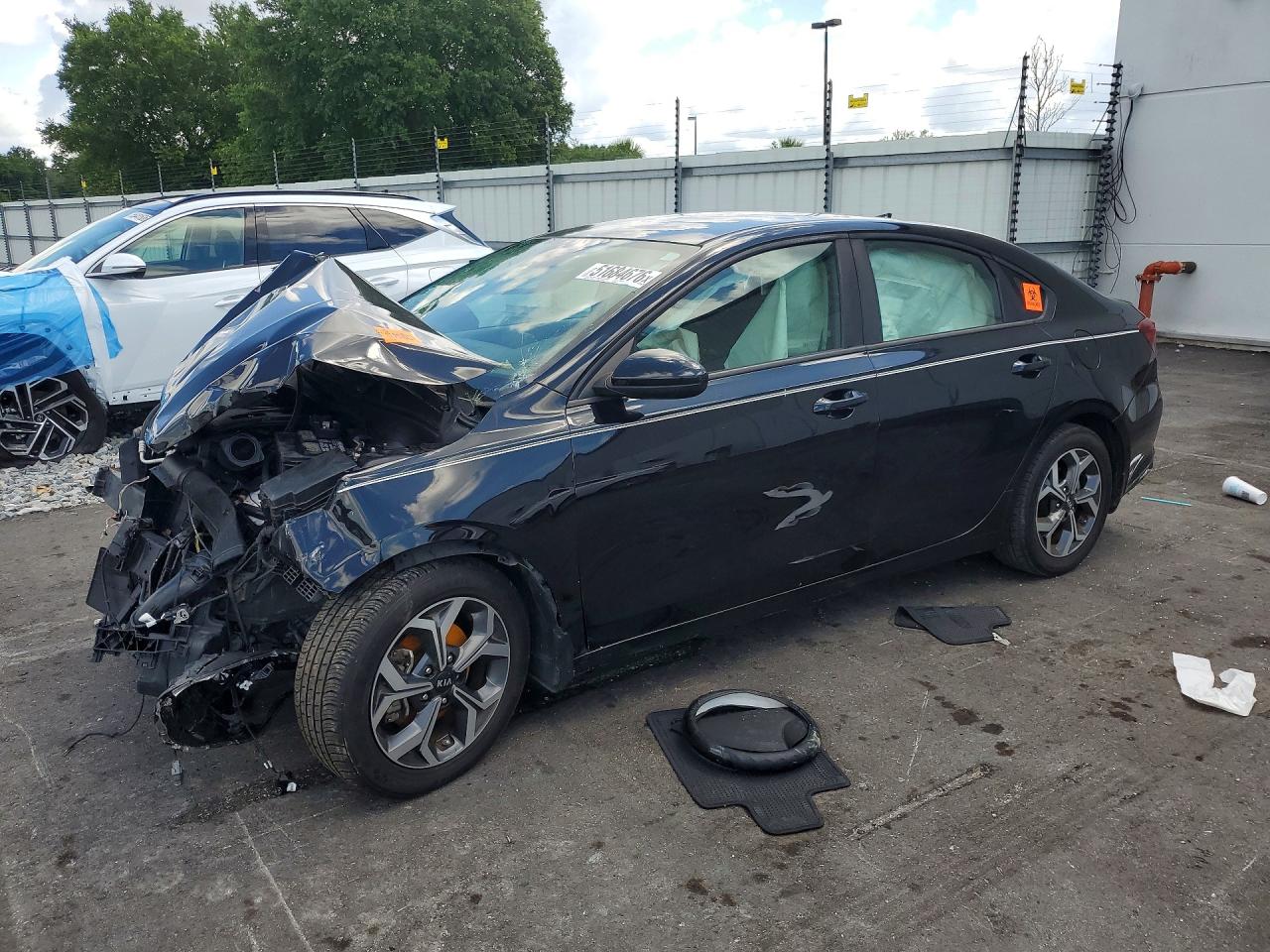 Salvage Kia Forte Image