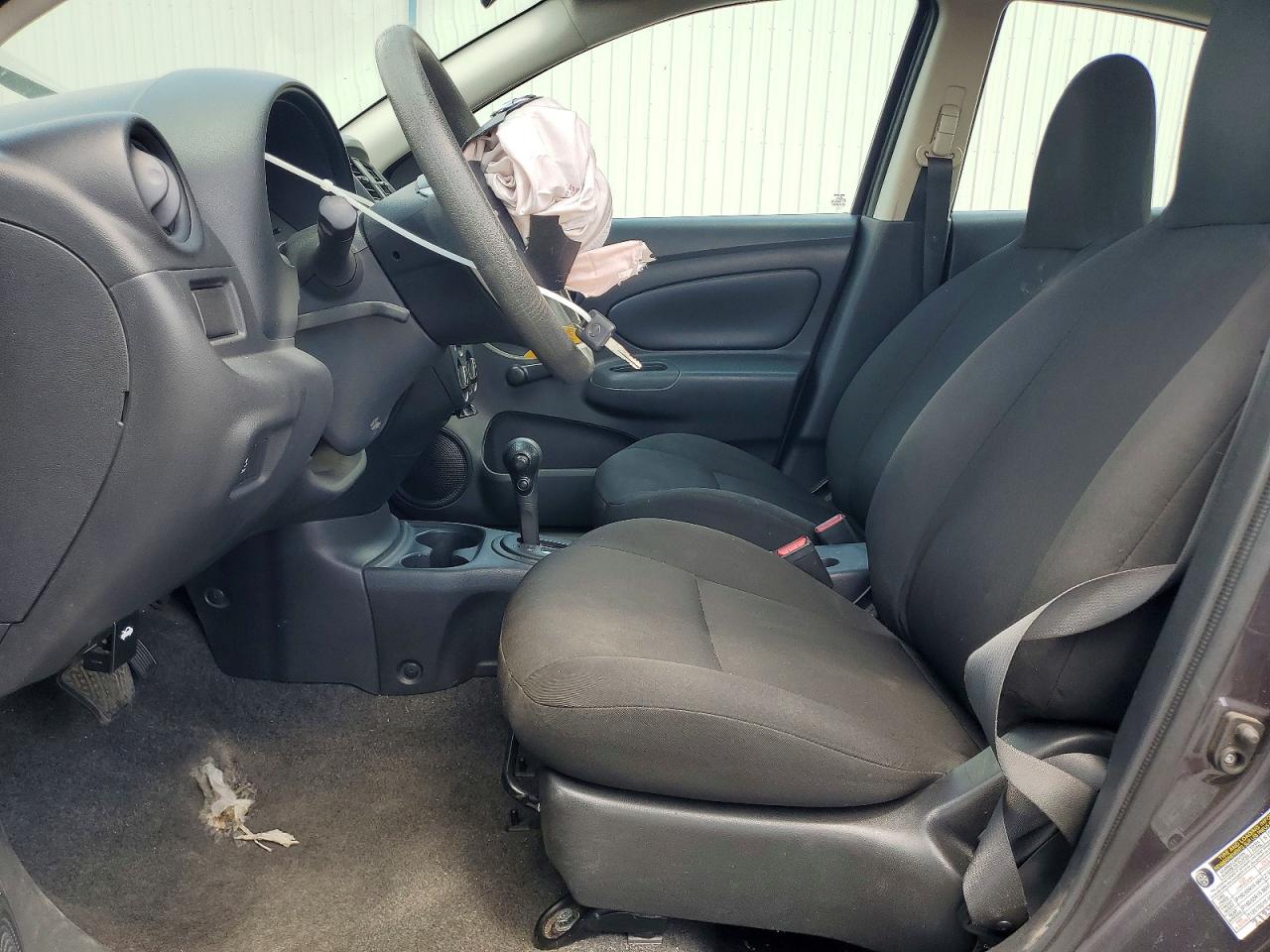Nissan Versa 1.6 S Plus