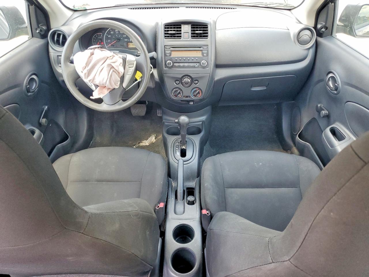 Nissan Versa 1.6 S Plus