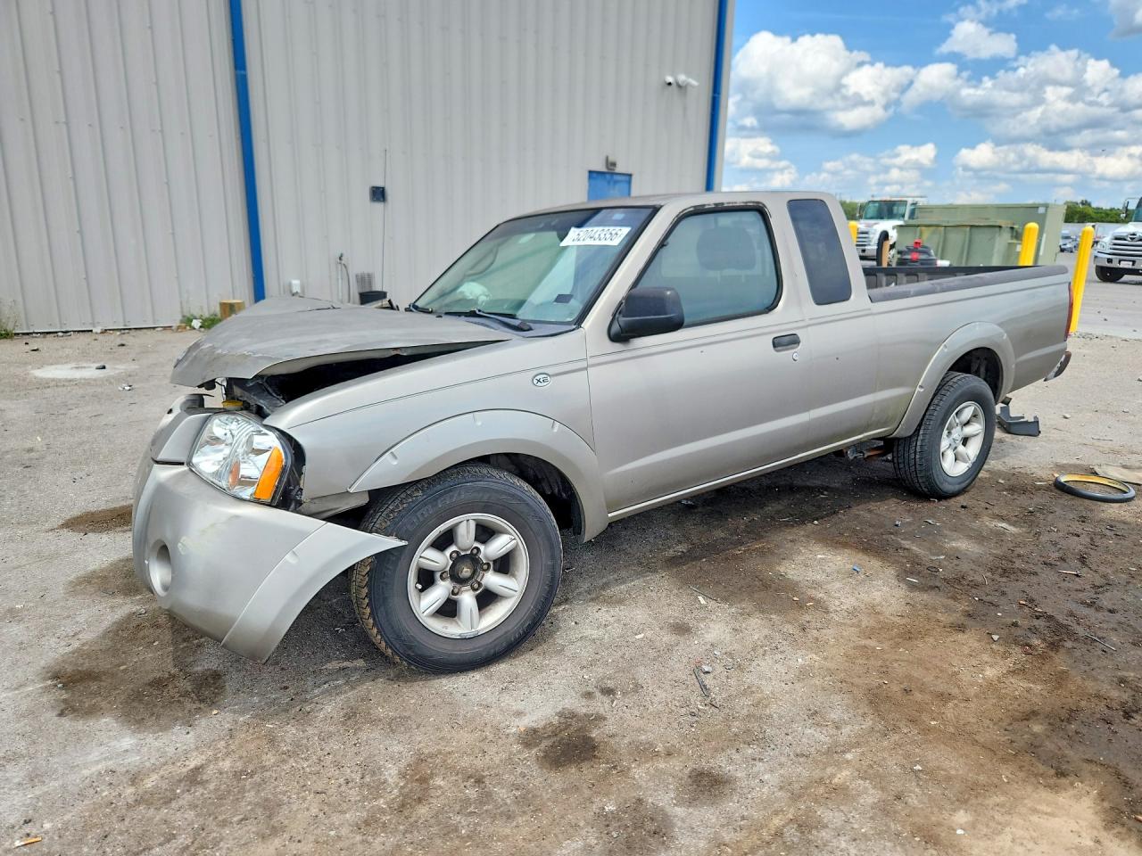 Salvage Nissan Frontier Image