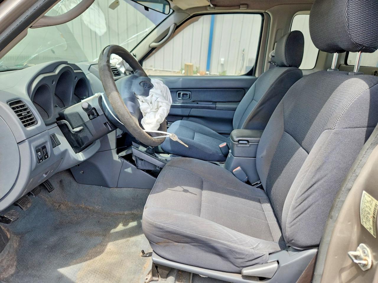 Nissan Frontier King Cab Xe