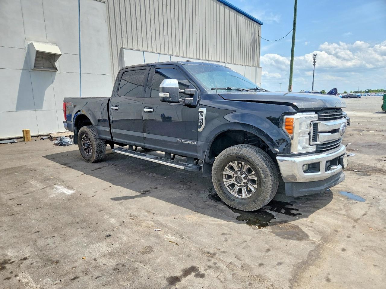 Salvage Ford F-250 Image