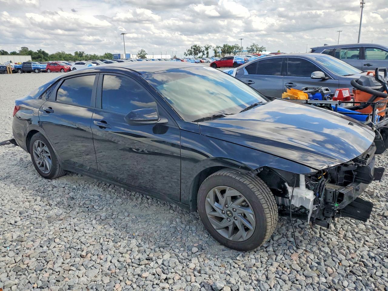 Hyundai ELANTRA Sel