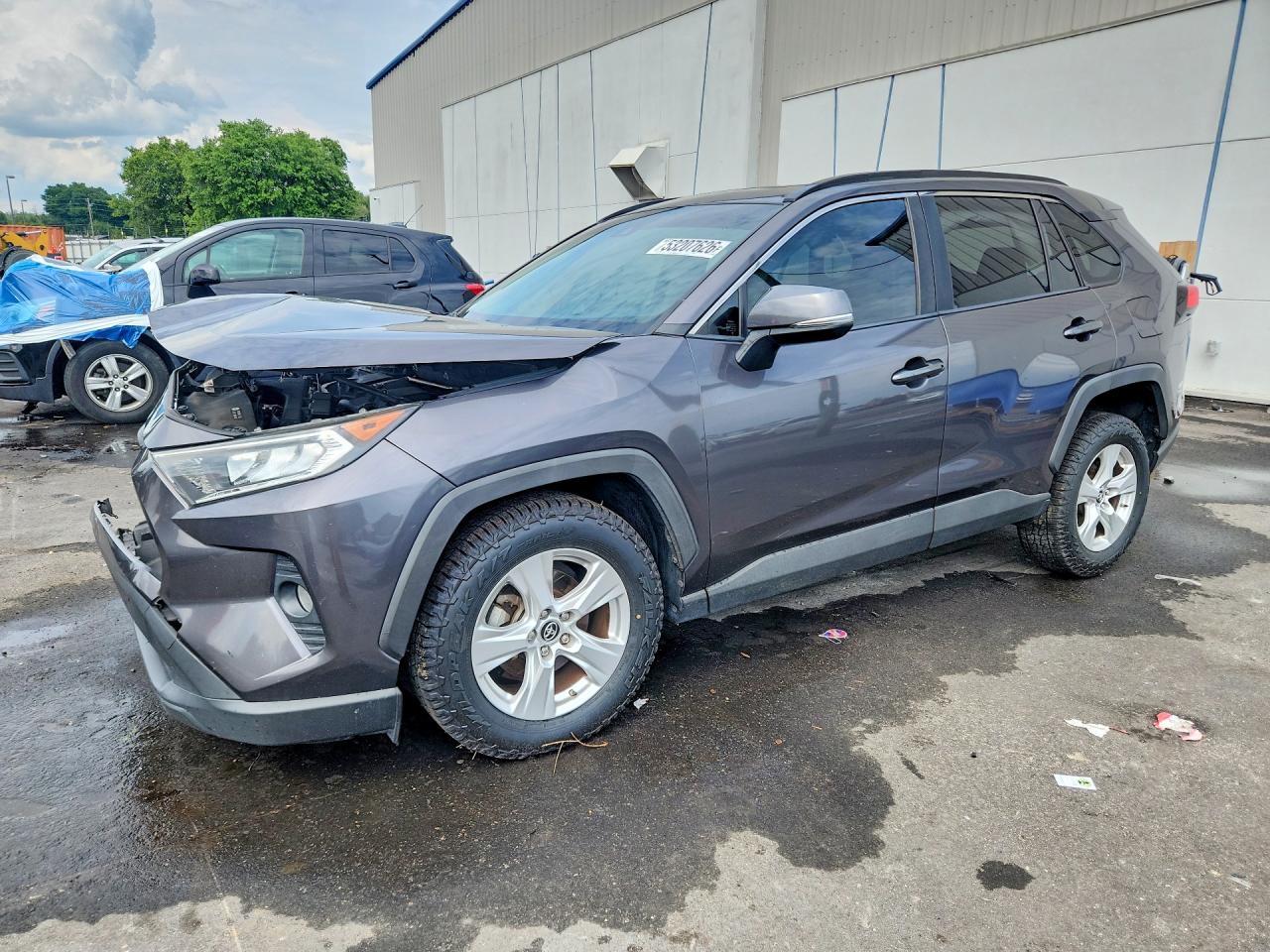 Salvage Toyota RAV4 Image