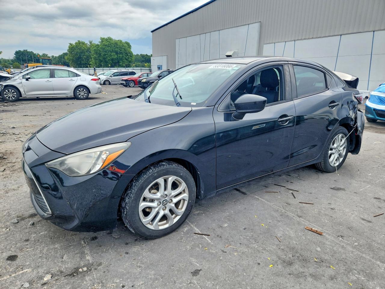 Salvage Toyota Yaris Image