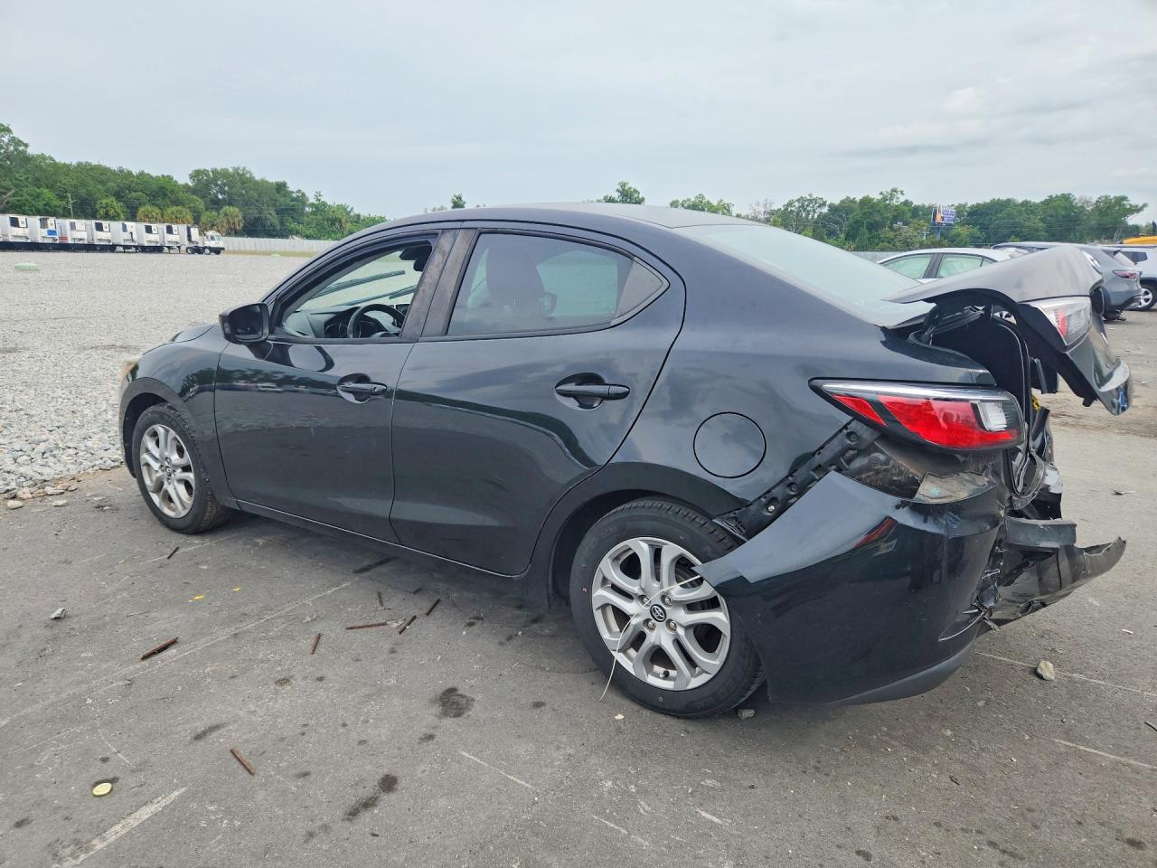 Toyota Yaris Base
