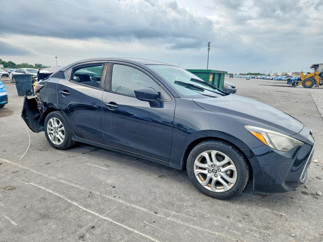 Toyota Yaris Base