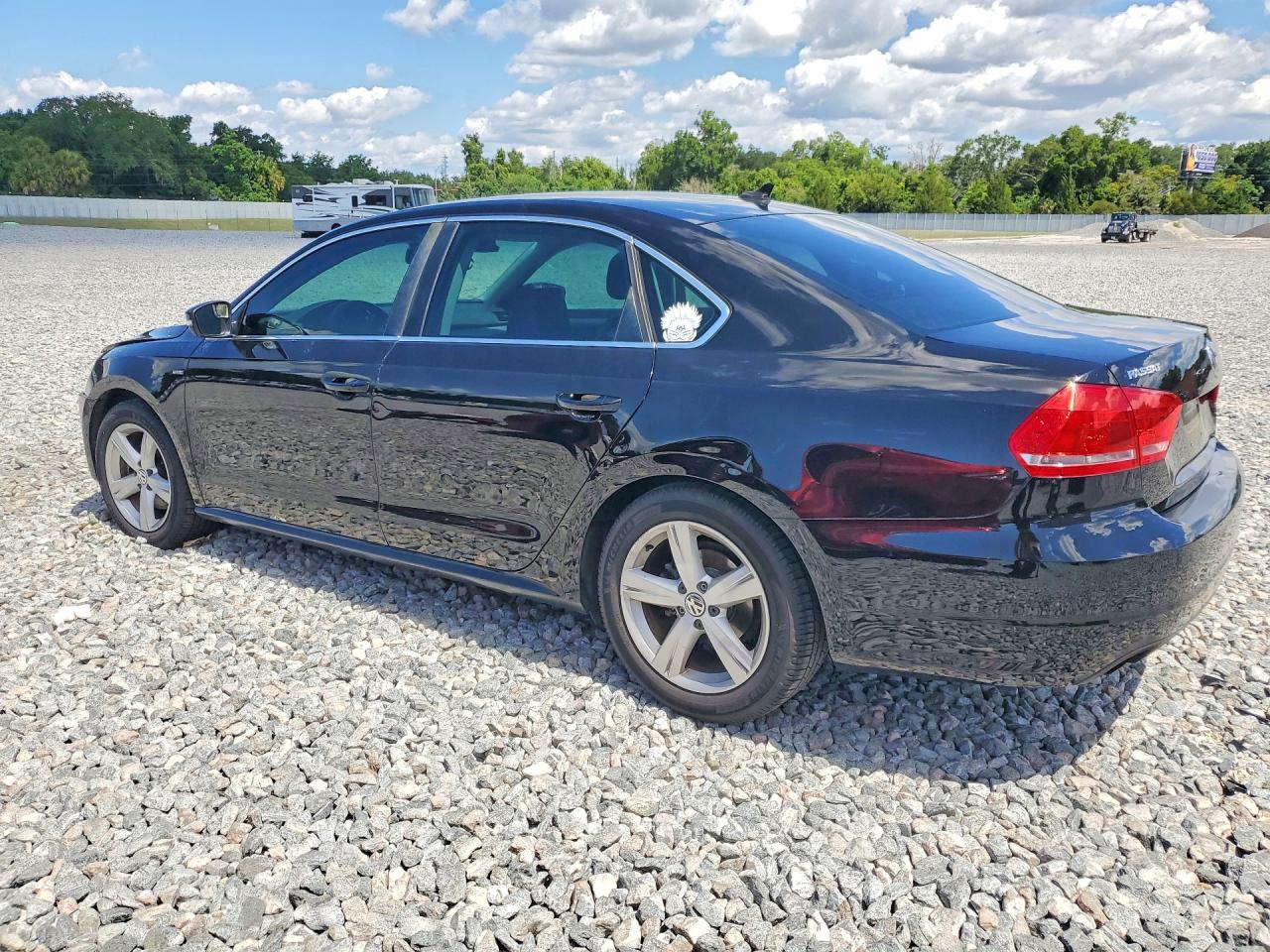 Volkswagen Passat S