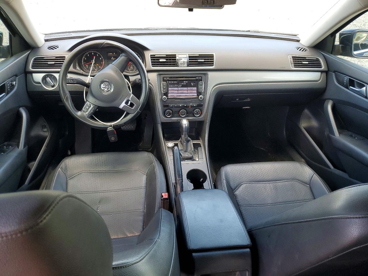 Volkswagen Passat S