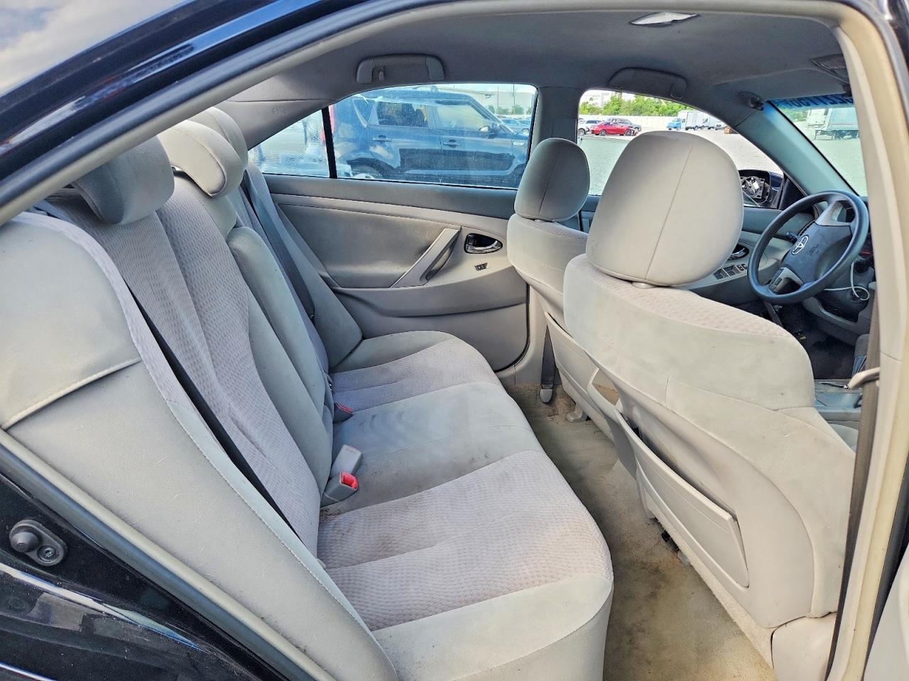 Toyota Camry Base