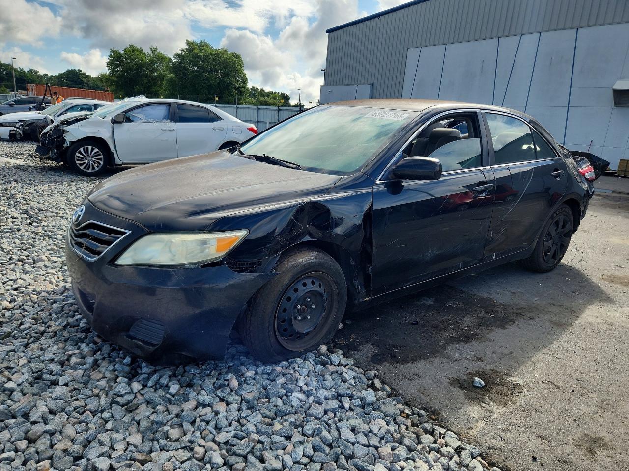 Salvage Toyota Camry Image