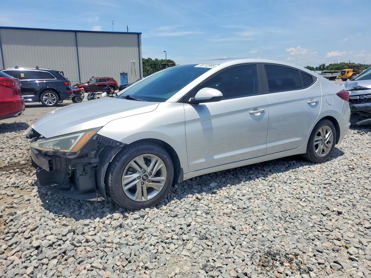 Salvage Hyundai ELANTRA Image