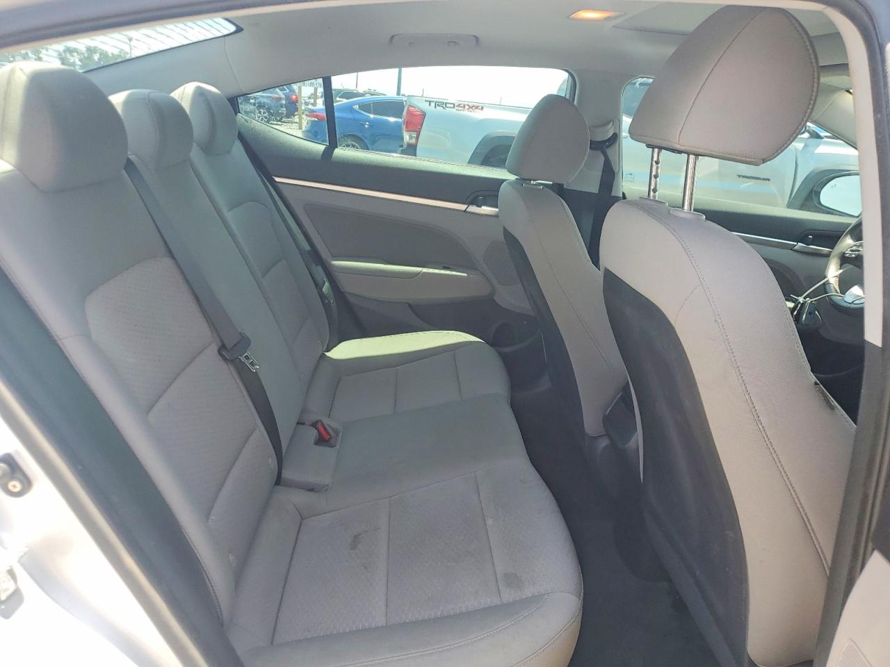 Hyundai ELANTRA Value Edition