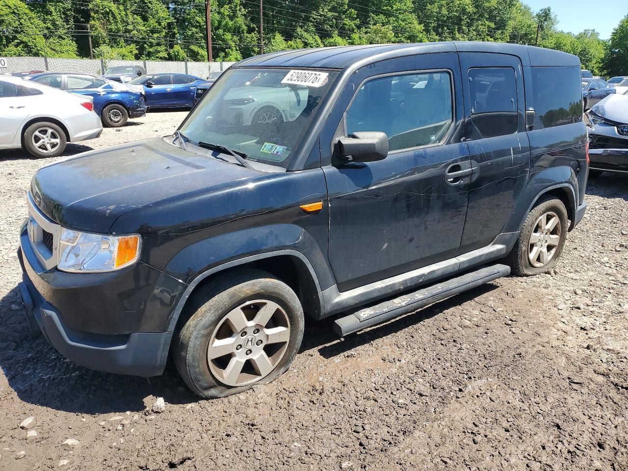Salvage Honda Element Image