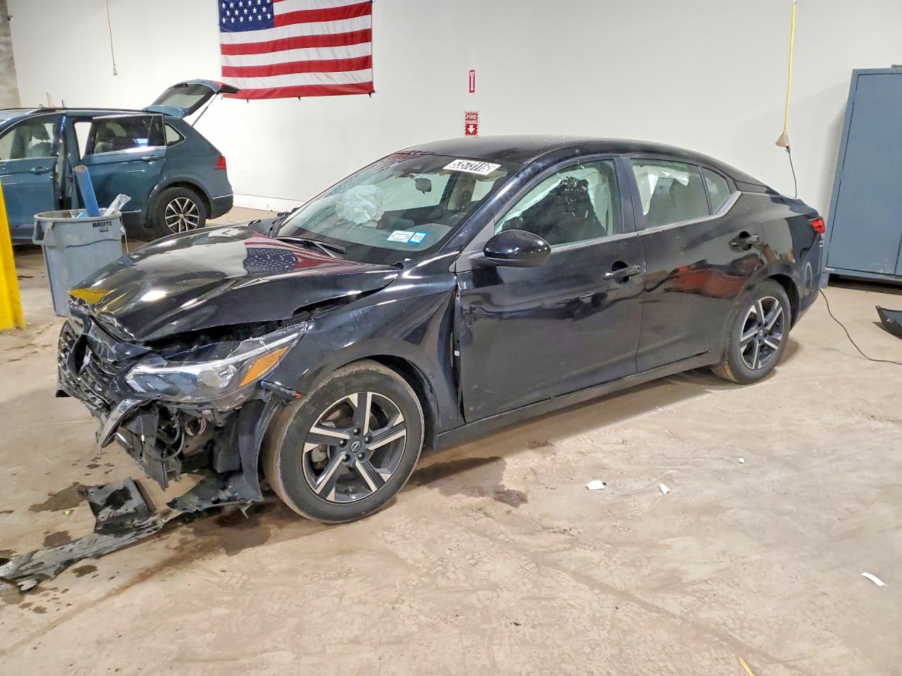 Salvage Nissan Sentra Image