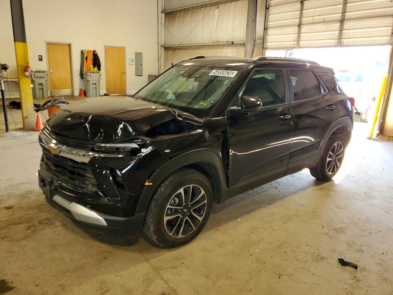Salvage Chevrolet Trailblaze Image