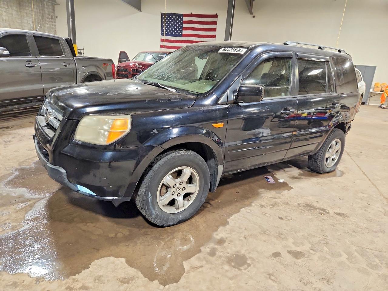 Salvage Honda Pilot Image