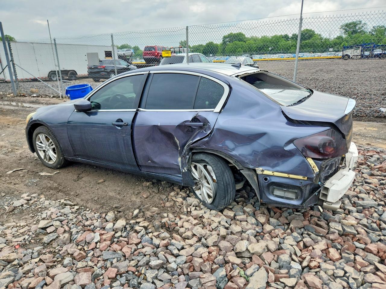 INFINITI G25 X