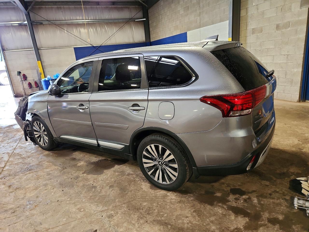 Mitsubishi Outlander Es