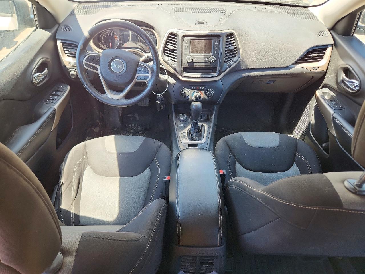 Jeep Cherokee Sport