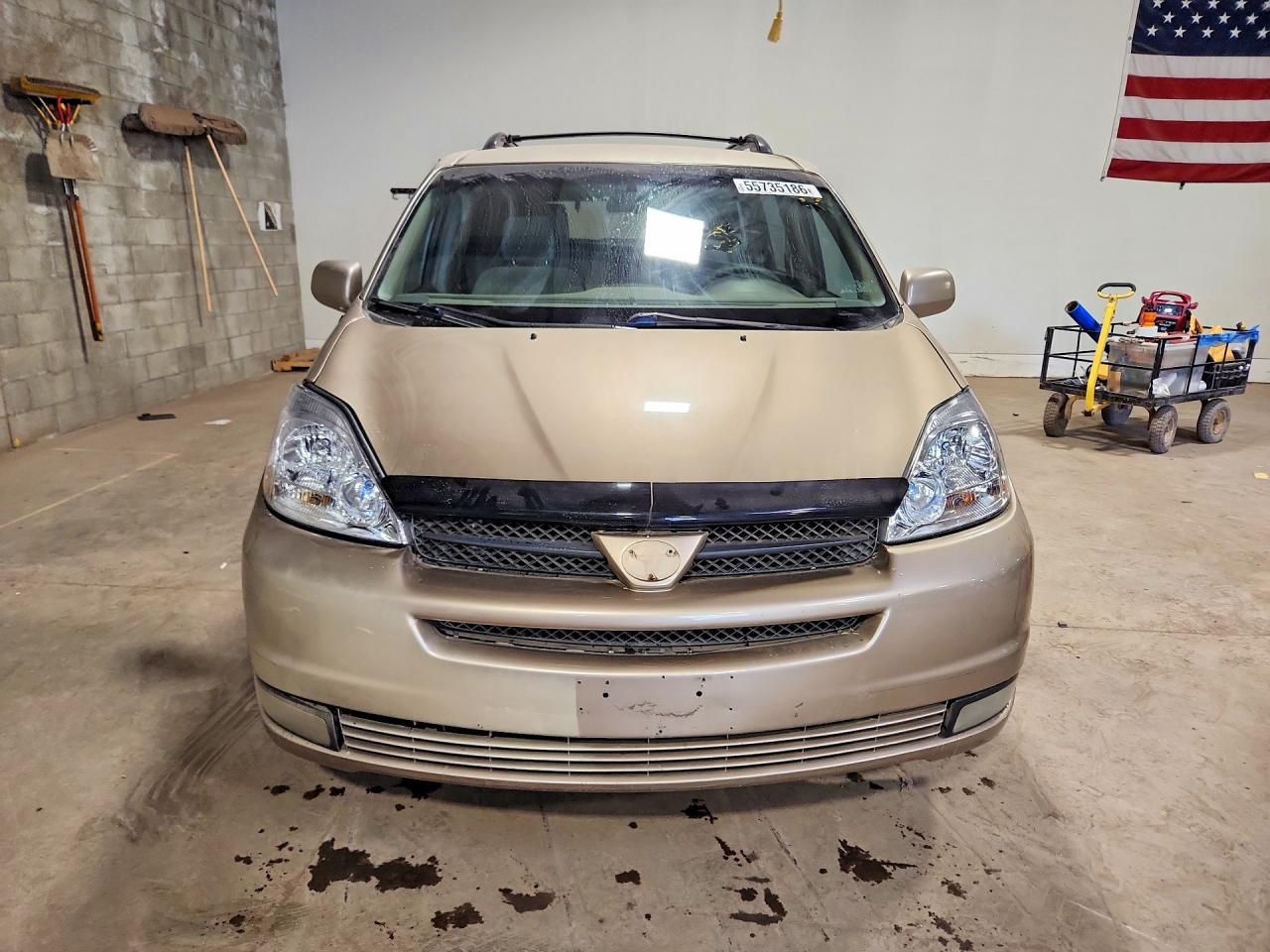 Toyota Sienna Ce 7 Passenger