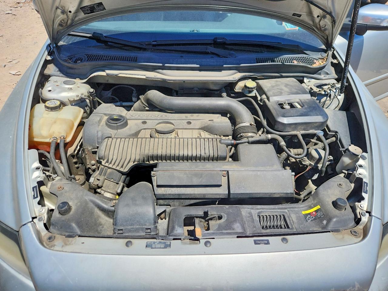 Volvo V50 T5