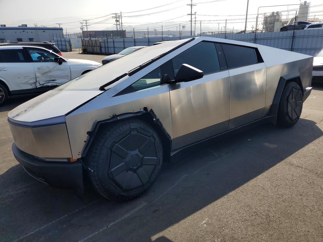 Salvage Tesla Cybertruck Image